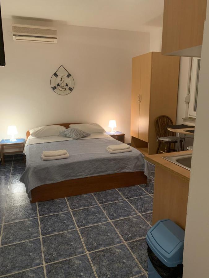 Apartmani Antonela Seline Exterior foto